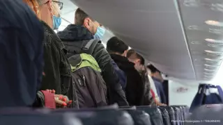 Ученые вычислили вероятность заражения коронавирусом в самолете