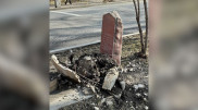 Памятник остановившим бензовоз солдатам пострадал в ДТП в Алматы