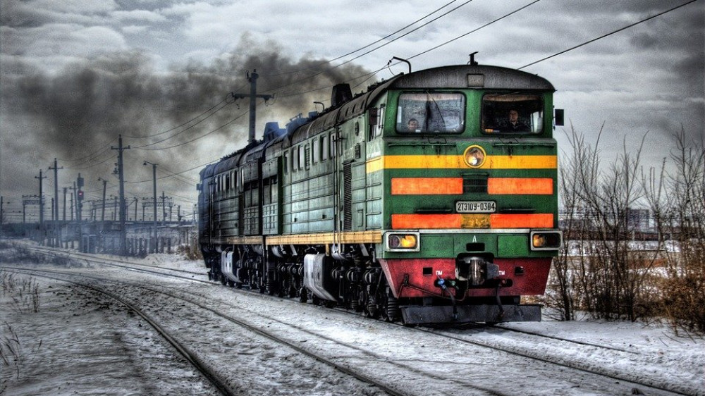 Поезд сошел с рельсов в Жамбылской области