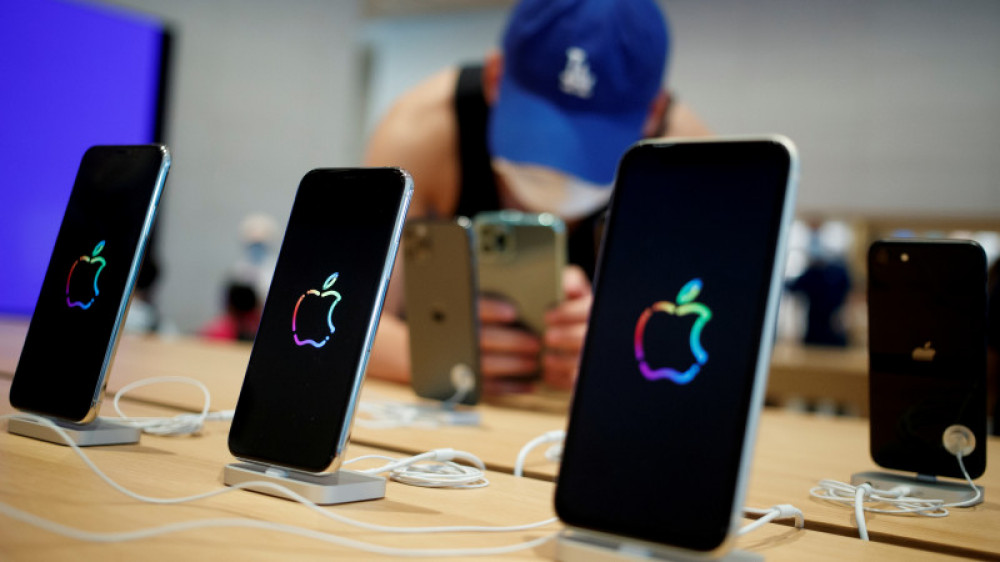 Apple прекратит производство Iphone 12 - СМИ
