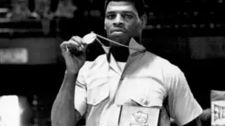 Умер победивший Мохаммеда Али боксер Леон Спинкс