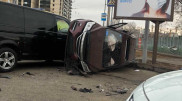 Авария спровоцировала пробку на Розыбакиева в Алматы