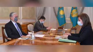 Токаев дал поручения по развитию финансового рынка