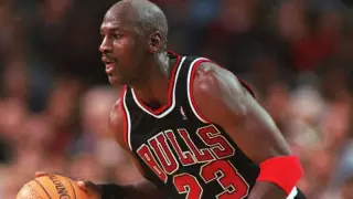 Кроссовки с подписью Майкла Джордана продают за миллион долларов