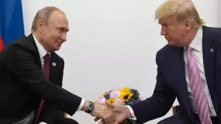 Описана реакция Трампа на пропущеный звонок от Путина