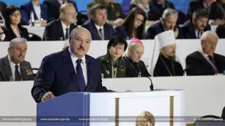 Лукашенко назвал условие своего ухода