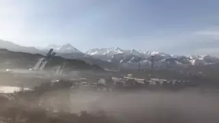 "Завораживающая картина": алматинцы снимают на видео густой туман