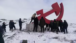 Жители поселка в Карагандинской области спасают символ времен СССР