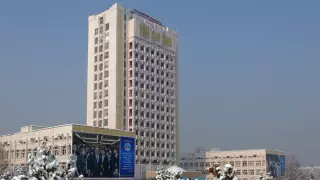 Сагинтаев высказался о "продаже земли в КазНУ"