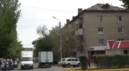 Сосед порезал ножом выпивающих на лестничной клетке : подробности кровавой драмы в Уральске