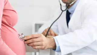 Почему ЭКО не включили в список медуслуг для снятия пенсионных накоплений