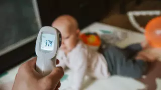 "Не простая же простуда, а COVID"! Мама годовалого ребенка возмущена отношением врачей Костанайской области