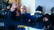 Спецназ взял штурмом офис главы партии Саакашвили в Грузии