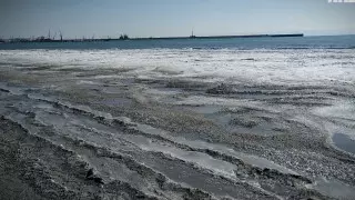 Обледенение Каспия сняли на видео в Мангистау