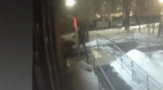 Двое пьяных мужчин проникли в здание банка в Нур-Султане