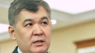 Биртанову под домашним арестом запретили визиты парикмахера