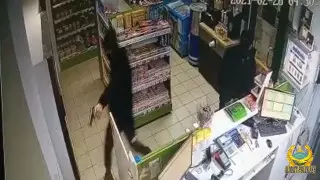 Дерзкое нападение на АЗС в Алматы попало на видео