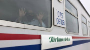 Этнические казахи прибыли спецпоездом из Туркменистана в Казахстан