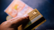 Казахстанцы стали использовать банковские карты в 2,5 раза чаще