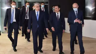 Токаев и Жапаров посетили международный финансовый центр "Астана"