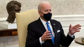 "Неандертальское мышление": Байден об отмене масок в Техасе