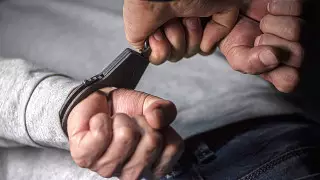 Полицейскому вынесли приговор за изнасилование девочки в Балхаше