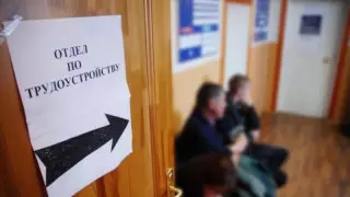 Медиков и официантов не хватает в Казахстане