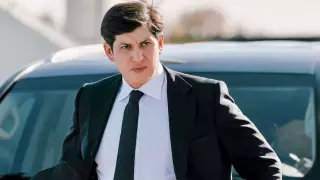 Зятя президента Узбекистана вывезли за границу с переломами ног - СМИ