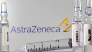 Вакцинация партией AstraZeneca прекращена в Австрии из-за смертельного случая