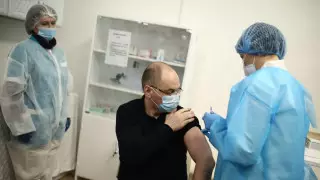 Израиль отказался признать применяемую в Украине вакцину от коронавируса