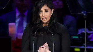 Вдова Коби Брайанта выиграла суд по делу о публикации фото с места катастрофы