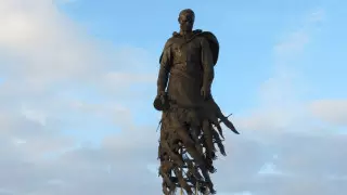 "Мы позабыли о холоде и смотрели, не отрывая глаз". Казахстанцы о Ржевском мемориале