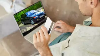 "Авто за 250 тысяч тенге": Интернет-мошенников задержали в Павлодаре