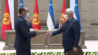 Казус в Ташкенте. Глава минздрава Кыргызстана отказался жать руку коллеге из Узбекистана