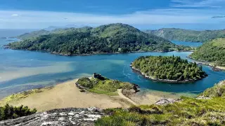 Остров по цене квартиры продают в Шотландии