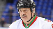Сын Лукашенко нарвался на первый штраф за "грязную игру" в хоккей