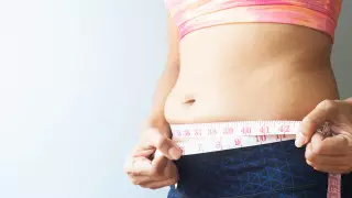 Наращивайте жир: врач рассказала о необычном способе похудения