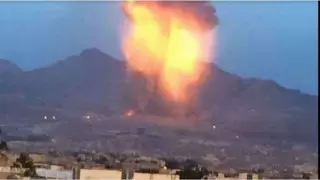 Взрыв на нефтехранилище в Саудовской Аравии попал на видео