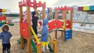 "Тенгизшевройл" улучшает здравоохранение и образование в двух областях