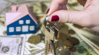 Две вдовы не могут поделить квартиру в центре Алматы