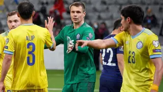 Вратарь Александр Мокин, отбивший пенальти Мбаппе, покинул сборную