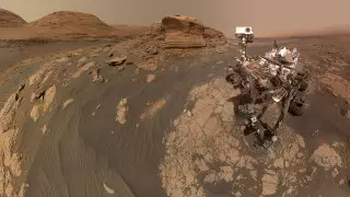 Марсоход Curiosity прислал новое селфи с Красной планеты