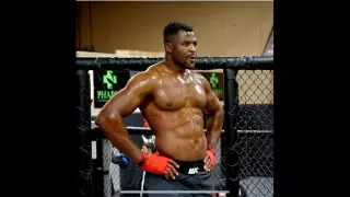 Чемпион UFC хочет провести бои против Фьюри и Джошуа