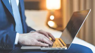 Ноутбуки для детей: уголовные дела расследуют в 5 регионах Казахстана