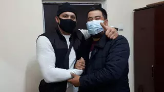 Казахстанцы продолжают шутить над уже примирившимися участниками драки на "Алтын Орде"