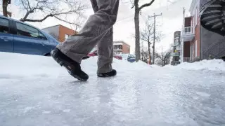 Астанчан предупредили о тумане и гололеде