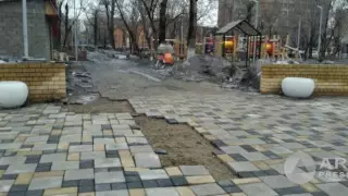 Миллиардный ремонт парка в Семее проверят после жалоб