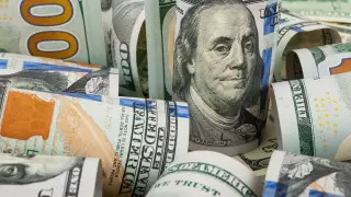 Нацбанк установил официальный курс доллара на 7 апреля