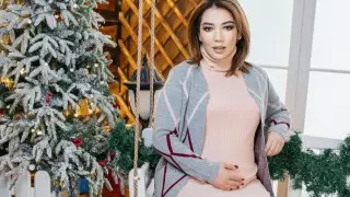 Айгүл Мүкей үшінші баласын босанды