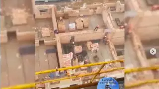 В Караганде строители устроили "стрельбу" кирпичами